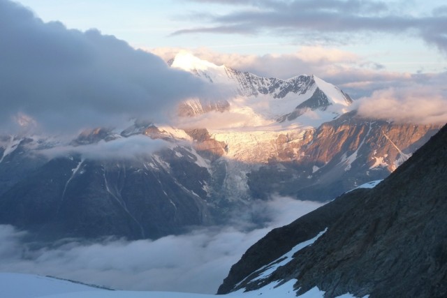 Das Weisshorn in der Morgensonne.