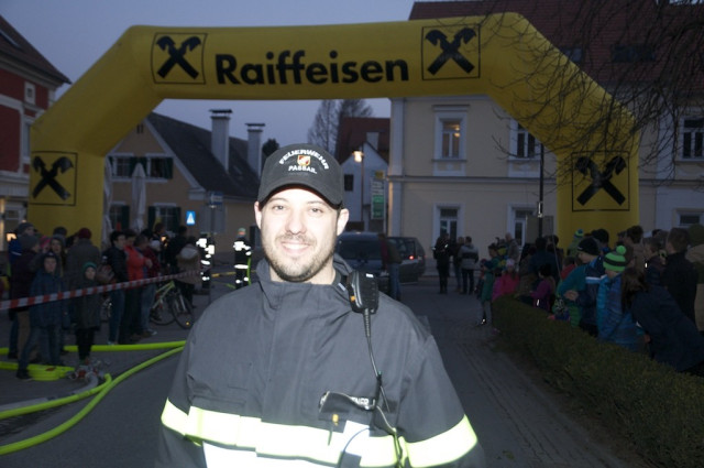 Der Kommandant macht sich bereit