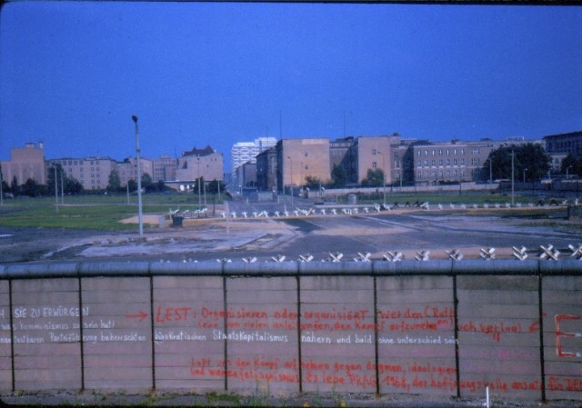 PotsdamerPlatz-1974.jpg